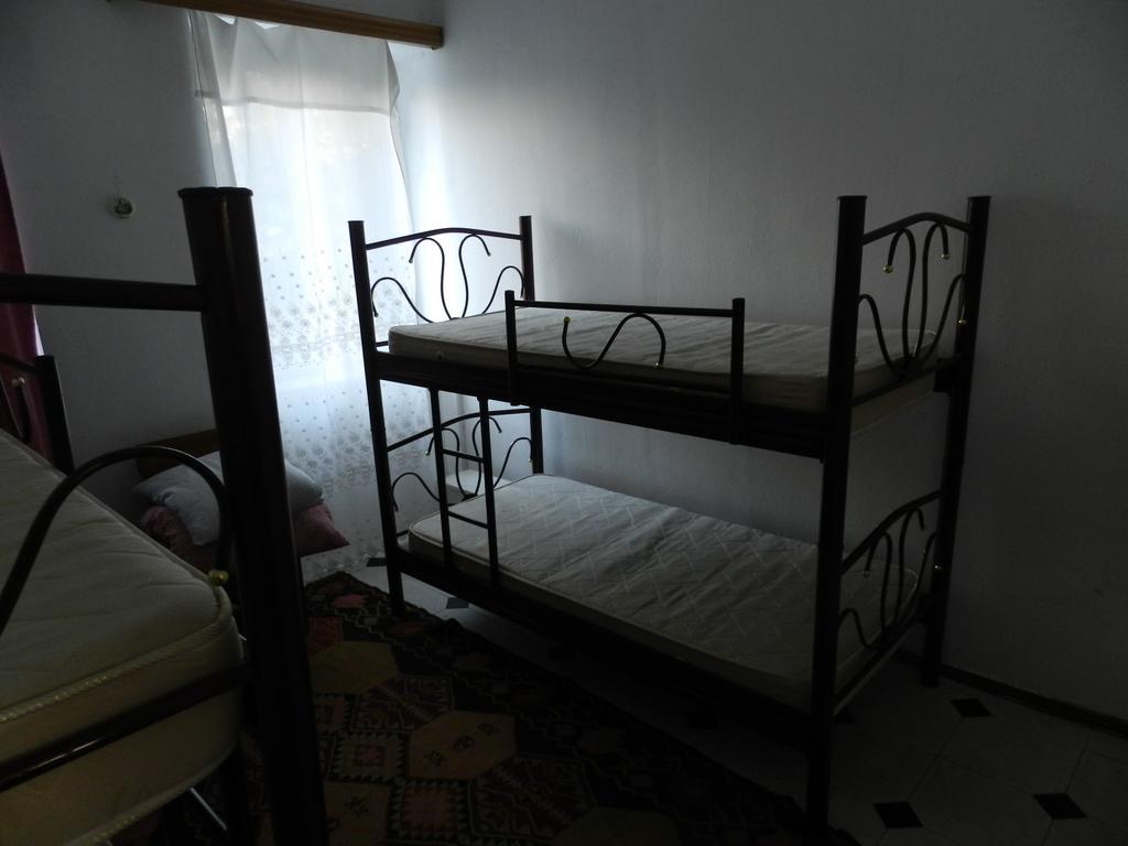 Apartment Retro Тбилиси Екстериор снимка