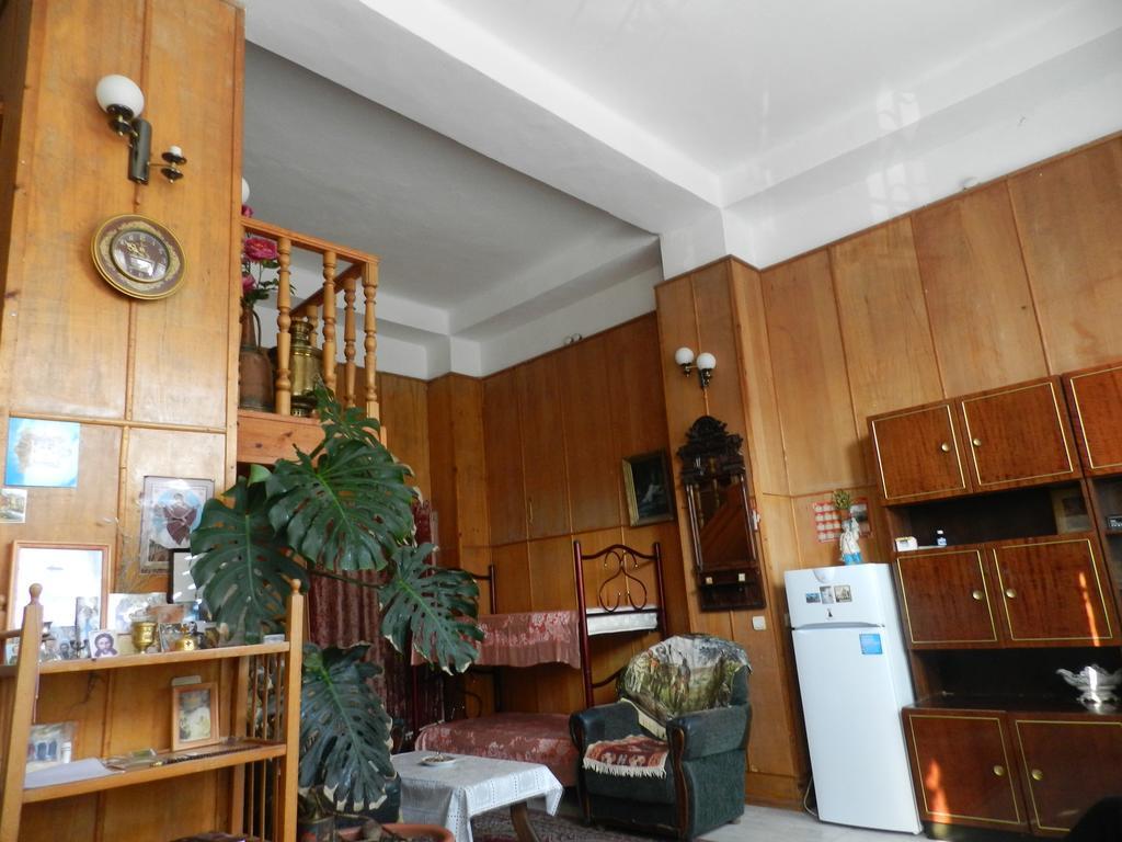 Apartment Retro Тбилиси Екстериор снимка